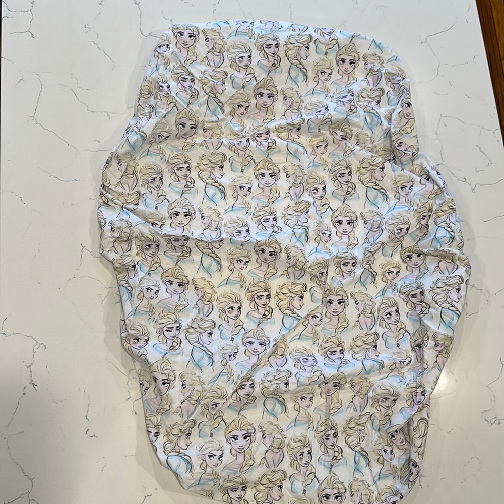 Disney’s Elsa fitted crib / toddler bed sheet
